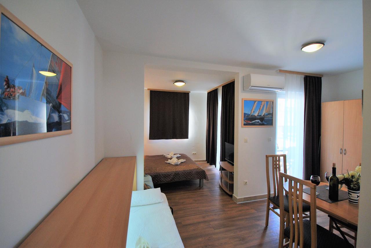 Nautica Apartments 베티나 외부 사진